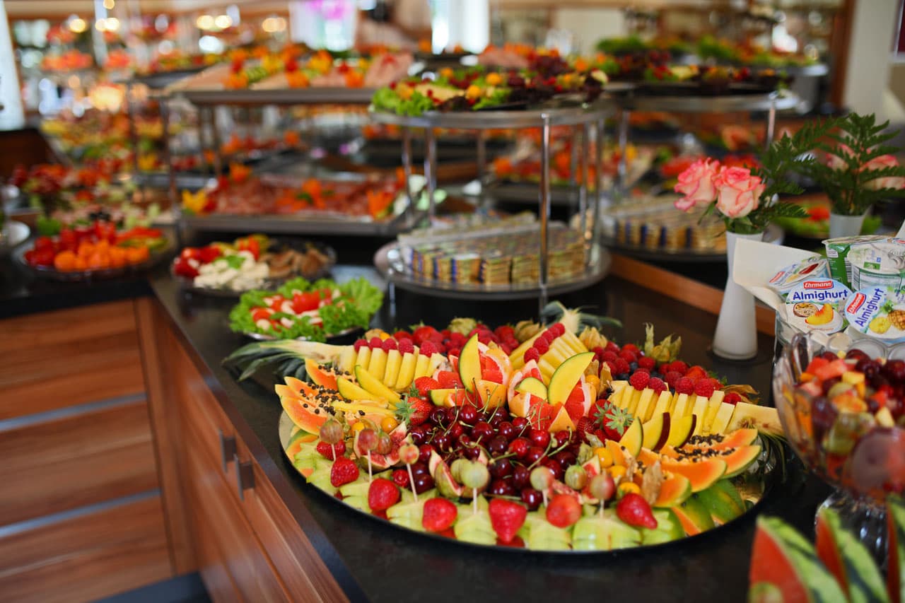 Teilansicht des Frühstückbuffets